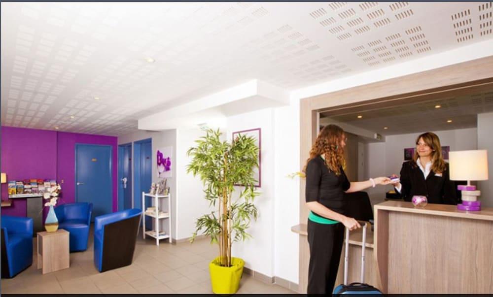 Apparthotel Sejours & Affaires มาโนสก์ ภายนอก รูปภาพ
