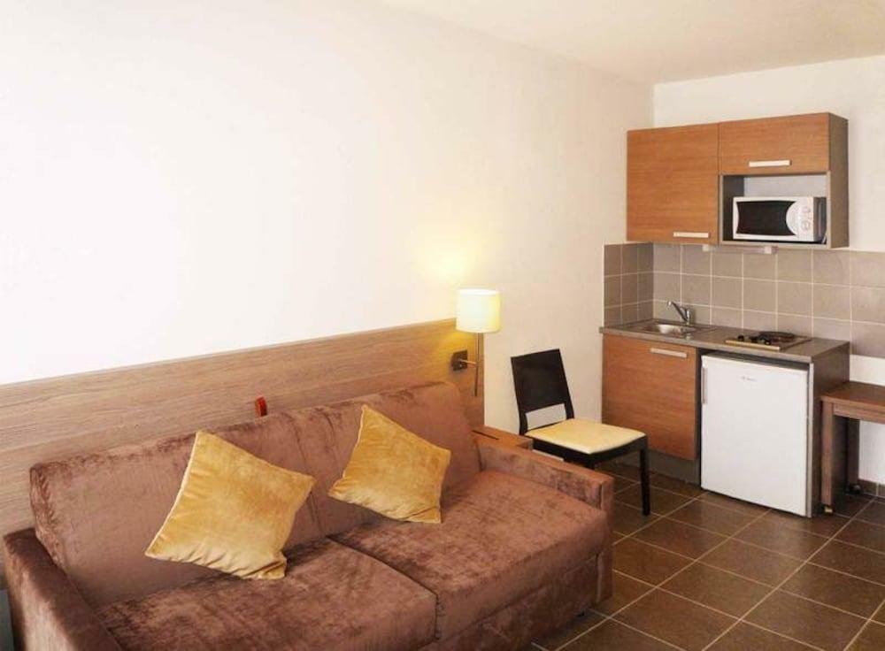 Apparthotel Sejours & Affaires มาโนสก์ ภายนอก รูปภาพ