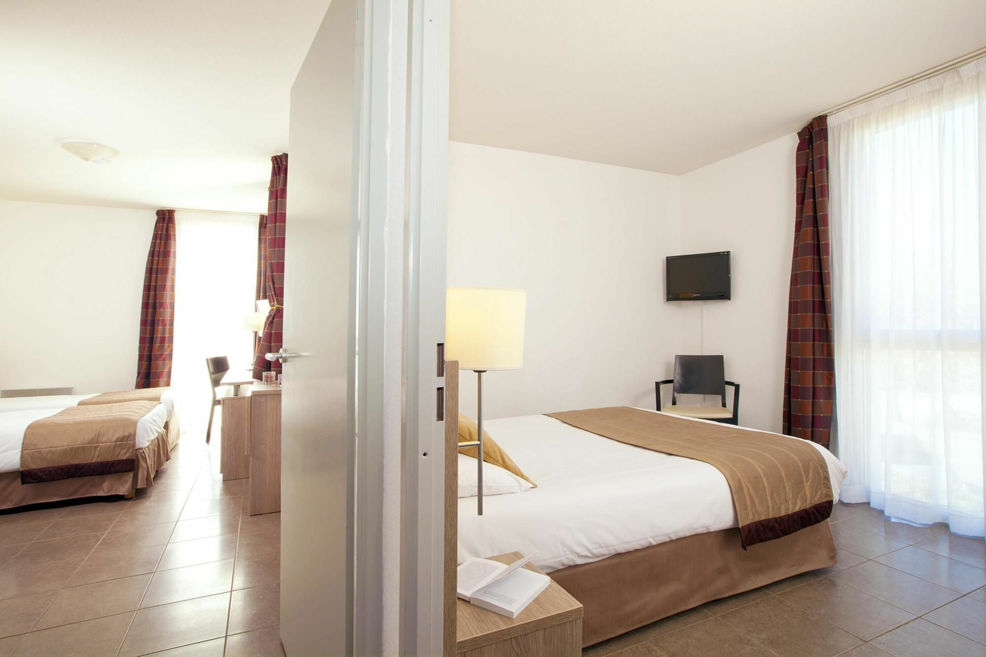 Apparthotel Sejours & Affaires มาโนสก์ ภายนอก รูปภาพ